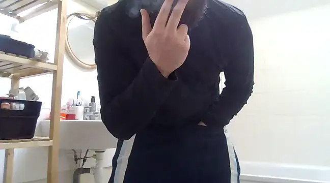 Snapshot of Zer_oki chatting on 03-08-25, 02:30 Zer oki online show from 03-08-25, 02:30