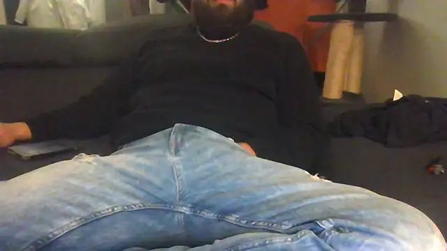 Snapshot of Zer_oki chatting on 03-12-25, 10:28 Zer oki online show from 03-12-25, 10:28