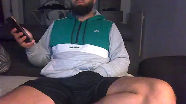 Snapshot of Zer_oki chatting on 11-11-25, 07:19 Zer oki online show from 11-11-25, 07:19