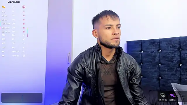 Max Conor1 online show from 10-27-25, 01:01