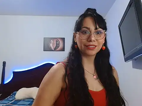 Snapshot of AloLovely_ chatting on 05-14-26, 02:52 AloLovely online show from 05-14-26, 02:52
