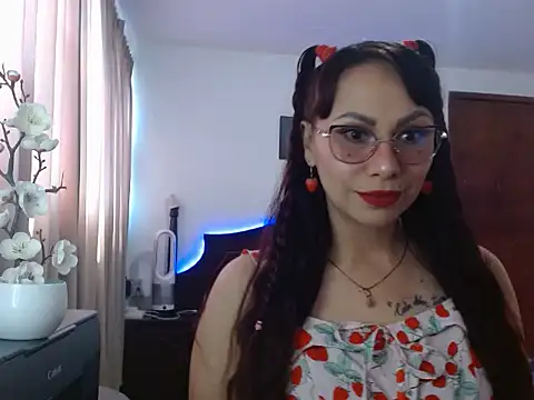 AloLovely  online show from 03-25-26, 08:30