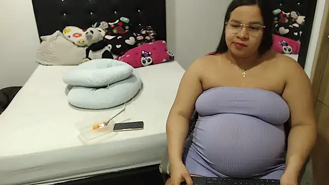 Snapshot of kylie_switch2 chatting on 11-13-25, 12:58 kylie switch2 online show from 11-13-25, 12:58