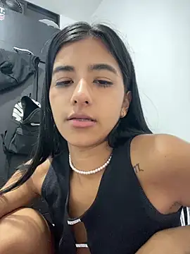 eva roseee online show from 10-04-25, 09:05