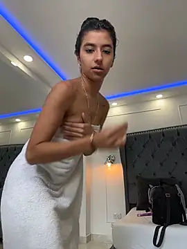 eva roseee online show from 06-08-26, 09:15