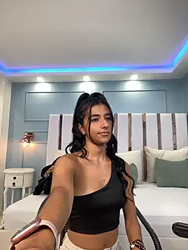 eva roseee online show from 10-29-25, 09:36