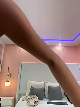eva roseee online show from 06-18-26, 03:50