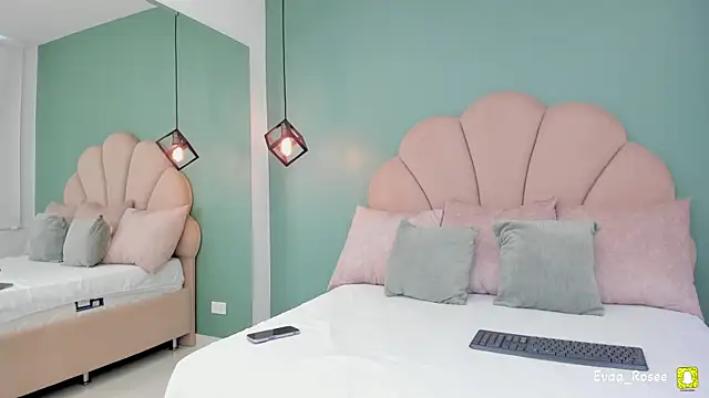 eva roseee online show from 04-07-26, 03:47