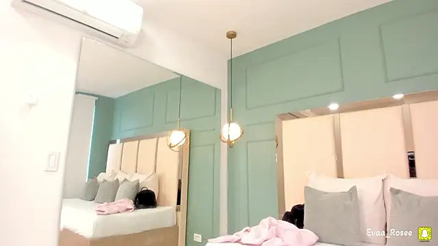 eva roseee online show from 10-16-25, 09:23