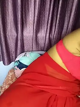 Snapshot of simi_love chatting on 10-12-25, 01:23 simi love online show from 10-12-25, 01:23