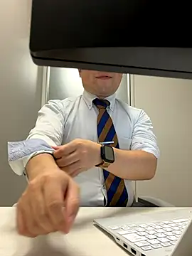 Snapshot of Nobu_469 chatting on 12-18-25, 08:19 Nobu 469 online show from 12-18-25, 08:19