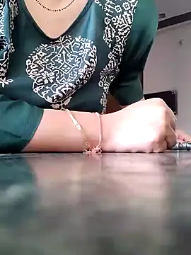 neha-cpl69 online show from 01-29-25, 10:48