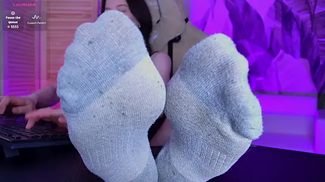 MilaStoyne online show from 04-18-26, 08:27