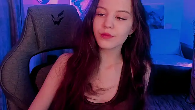 Snapshot of MilaStoyne chatting on 11-26-25, 07:19 MilaStoyne online show from 11-26-25, 07:19