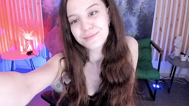 Snapshot of MilaStoyne chatting on 12-22-25, 06:57 MilaStoyne online show from 12-22-25, 06:57