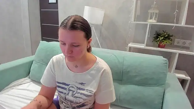 Jenny Jimmy online show from 06-08-26, 09:21