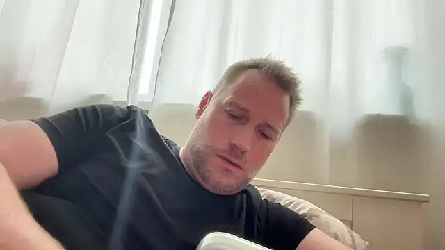 Christian87xxx online show from 02-06-26, 12:01