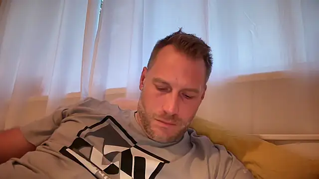 Christian87xxx online show from 09-18-25, 05:05