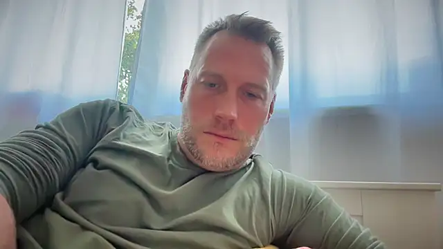 Christian87xxx online show from 09-19-25, 03:27