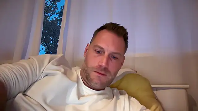 Christian87xxx online show from 10-04-25, 04:52