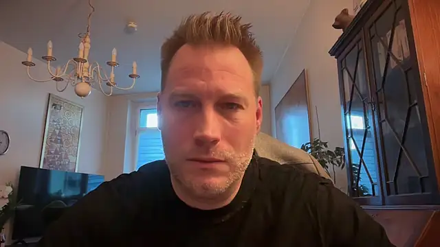 Christian87xxx online show from 12-16-25, 07:34