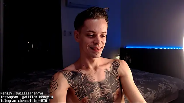 Snapshot of William_Henry_ chatting on 10-25-25, 12:32 William Henry online show from 10-25-25, 12:32