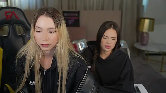 Emma Rose 69 online show from 03-10-26, 08:18