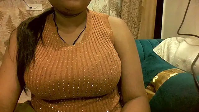 Snapshot of Kannu- chatting on 05-20-26, 02:03 Kannu- online show from 05-20-26, 02:03