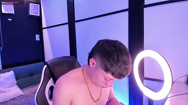 marcuscollins1  online show from 10-16-25, 03:42