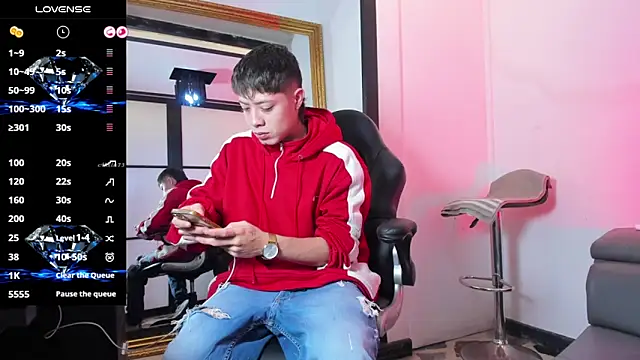 marcuscollins1  online show from 09-12-25, 12:27