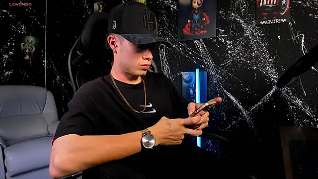 marcuscollins1  online show from 02-26-25, 07:53