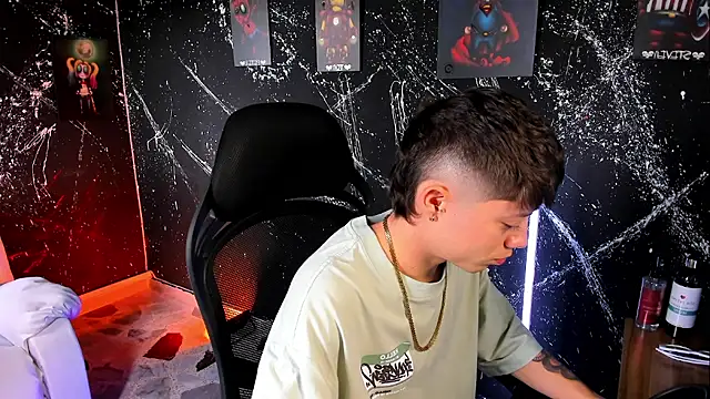 marcuscollins1  online show from 03-03-25, 02:39