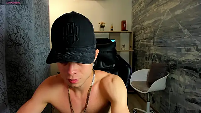 marcuscollins1  online show from 02-12-26, 12:38