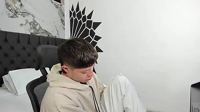 marcuscollins1  online show from 03-15-26, 12:12