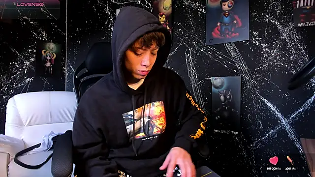 marcuscollins1  online show from 02-25-25, 01:43