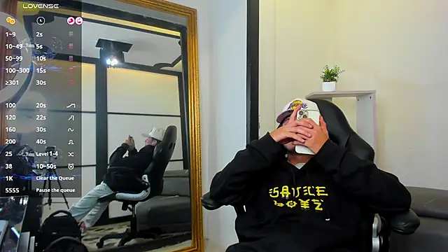 marcuscollins1  online show from 11-13-25, 03:27