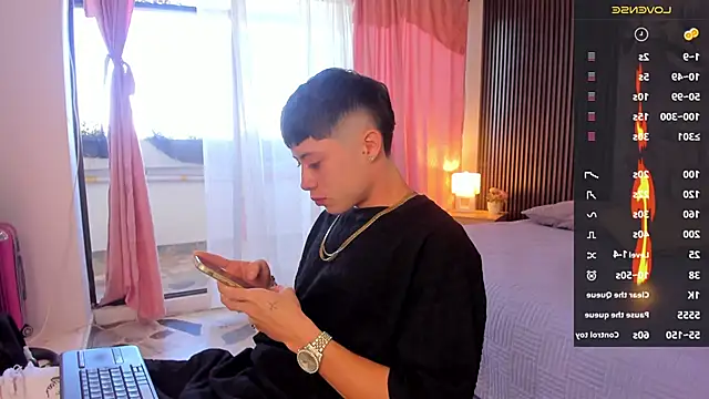 marcuscollins1  online show from 04-02-26, 01:29