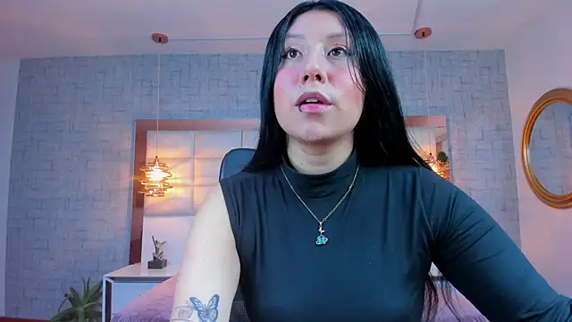 Nohemi louse online show from 07-19-26, 07:43