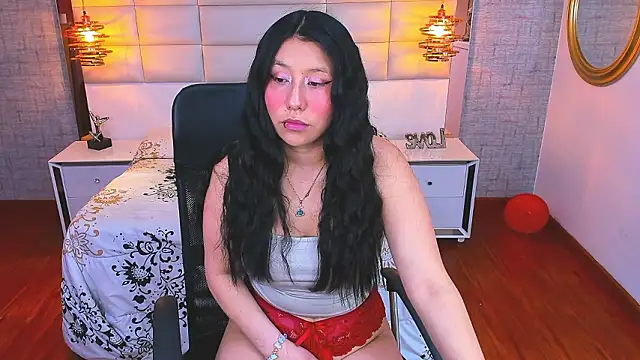 Nohemi louse online show from 03-06-26, 06:14