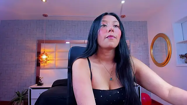 Snapshot of Nohemi_louse chatting on 05-21-26, 07:00 Nohemi louse online show from 05-21-26, 07:00