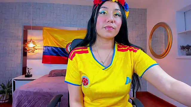 Nohemi louse online show from 06-27-26, 07:31