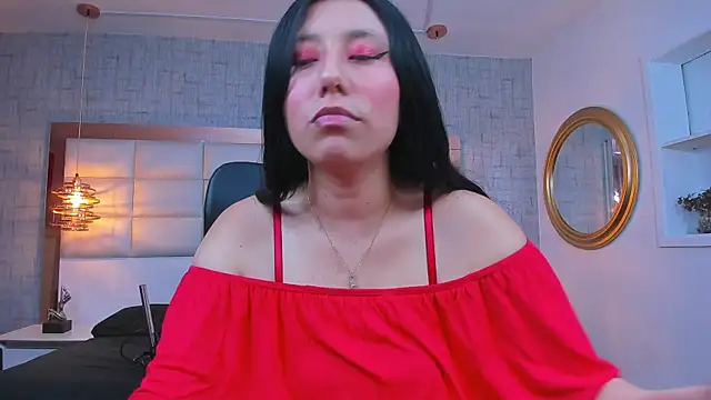 Snapshot of Nohemi_louse chatting on 04-20-26, 07:04 Nohemi louse online show from 04-20-26, 07:04