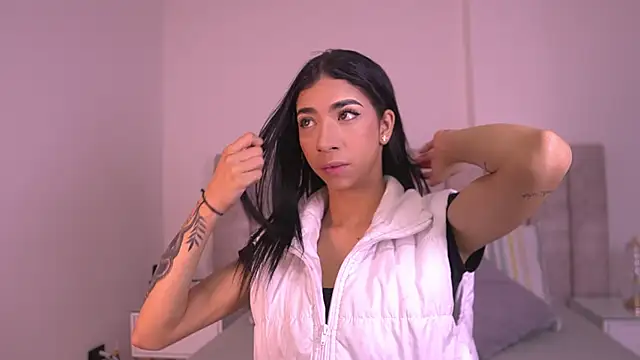 sara lopee1 online show from 11-20-25, 11:55