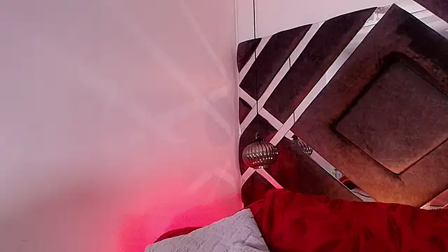 sara lopee1 online show from 10-29-25, 11:53