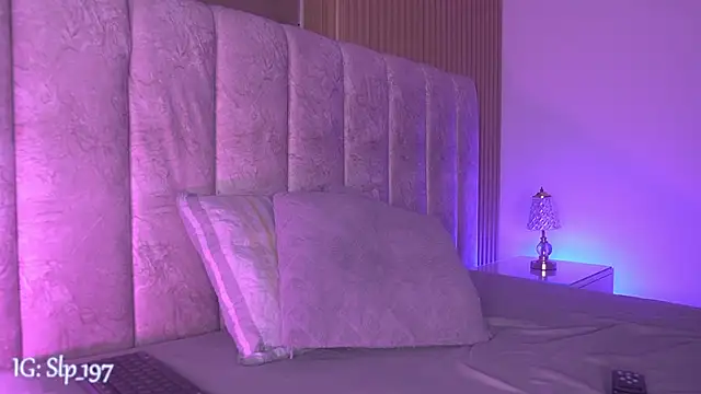 sara lopee1 online show from 04-14-26, 11:59