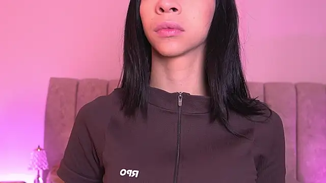 sara lopee1 online show from 12-17-25, 11:59