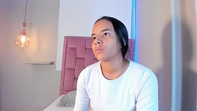 Roxy Stonee online show from 04-10-26, 07:21