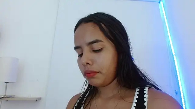 Roxy Stonee online show from 10-27-25, 07:26