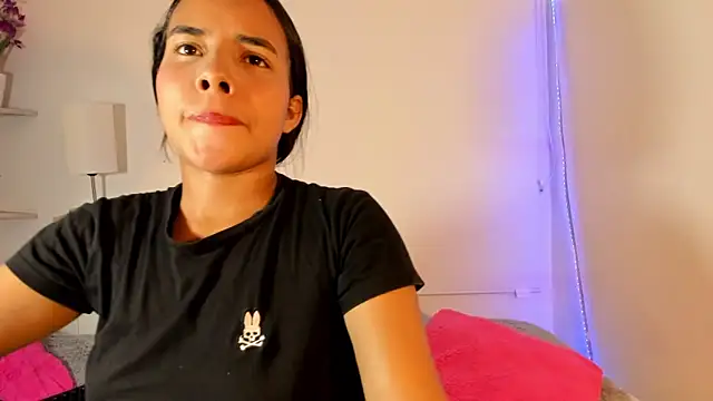 Roxy Stonee online show from 12-16-25, 07:29