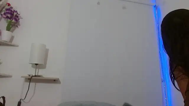 Roxy Stonee online show from 11-15-25, 07:40